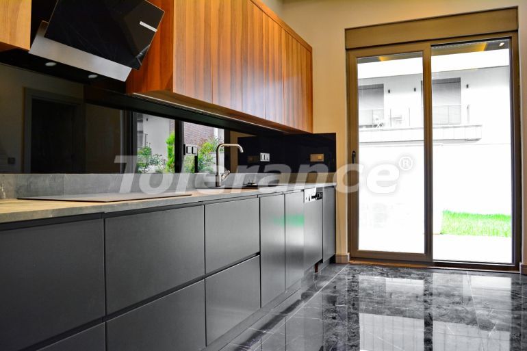 Вилла или дом от застройщика в Коньяалты, Анталия с бассейном - 107725 Вилла или дом от застройщика в Коньяалты, Анталия с бассейном: купить недвижимость в Турции - 107725