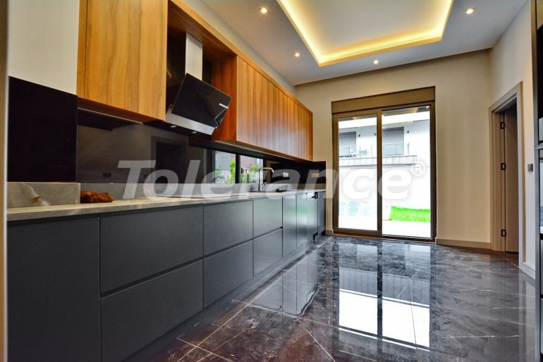 Вилла или дом от застройщика в Коньяалты, Анталия с бассейном - 107733 Вилла или дом от застройщика в Коньяалты, Анталия с бассейном: купить недвижимость в Турции - 107733