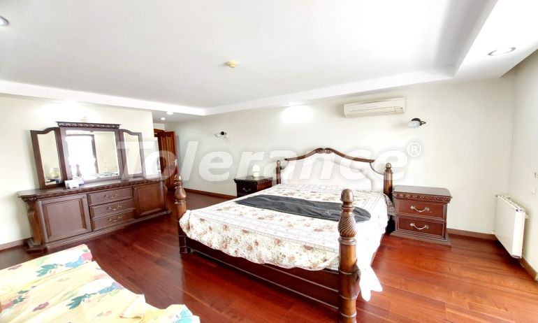 Вилла или дом в Коньяалты, Анталия: купить недвижимость в Турции - 112724