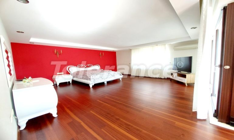 Вилла или дом в Коньяалты, Анталия: купить недвижимость в Турции - 112737