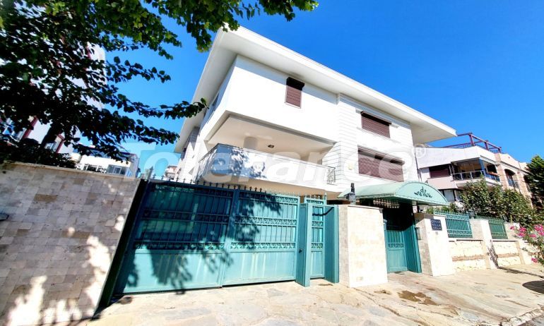 Вилла или дом в Коньяалты, Анталия: купить недвижимость в Турции - 112787