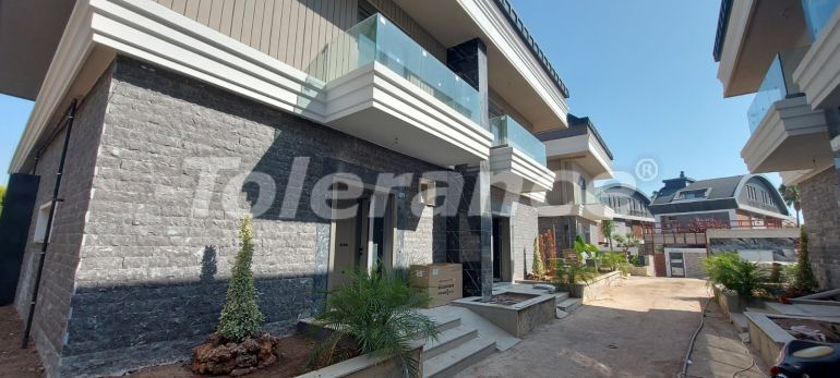 Вилла или дом от застройщика в Коньяалты, Анталия с бассейном: купить недвижимость в Турции - 113147