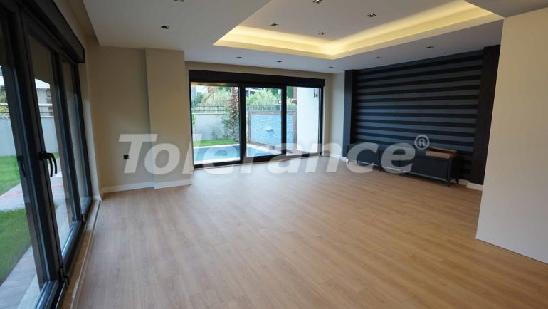 Вилла или дом в Коньяалты, Анталия с бассейном: купить недвижимость в Турции - 47236