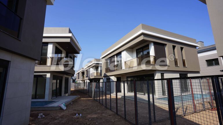 Вилла или дом от застройщика в Коньяалты, Анталия с бассейном: купить недвижимость в Турции - 57990