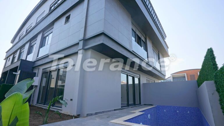 Вилла или дом в Коньяалты, Анталия с бассейном: купить недвижимость в Турции - 59525