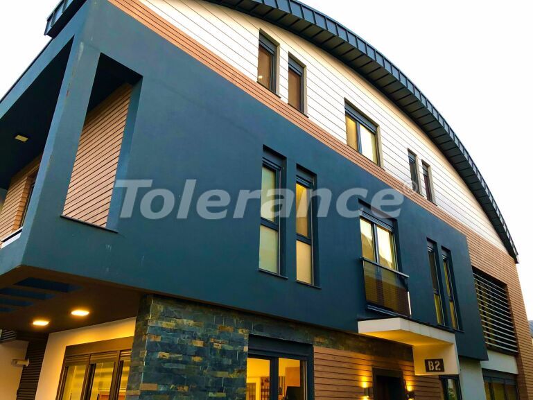 Вилла или дом в Коньяалты, Анталия с бассейном: купить недвижимость в Турции - 60009