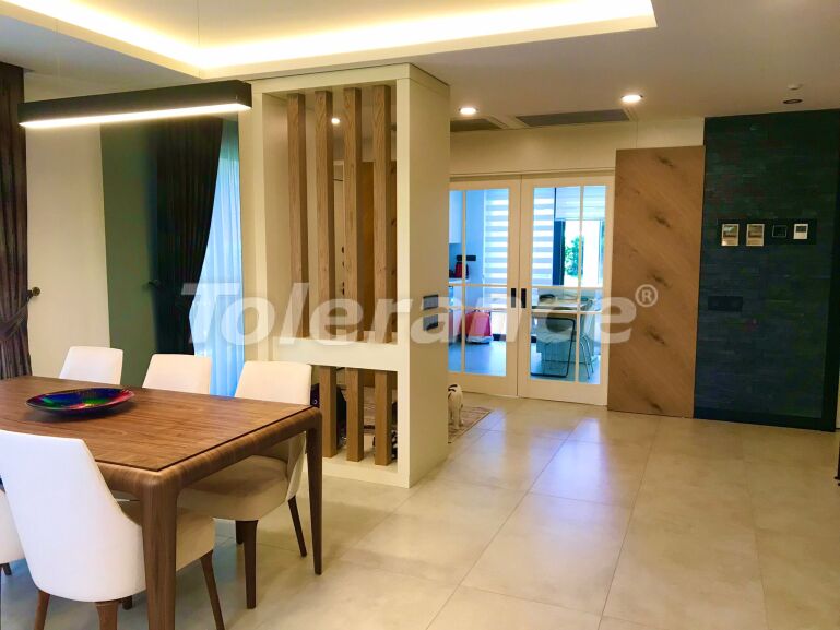 Вилла или дом в Коньяалты, Анталия с бассейном: купить недвижимость в Турции - 60023