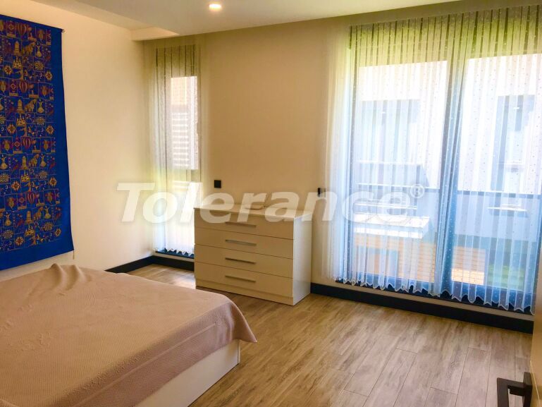 Вилла или дом в Коньяалты, Анталия с бассейном: купить недвижимость в Турции - 60036