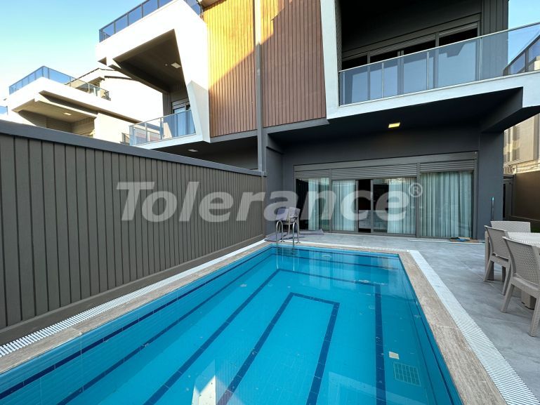 Вилла или дом от застройщика в Коньяалты, Анталия с бассейном - 77611 Вилла или дом от застройщика в Коньяалты, Анталия с бассейном: купить недвижимость в Турции - 77611