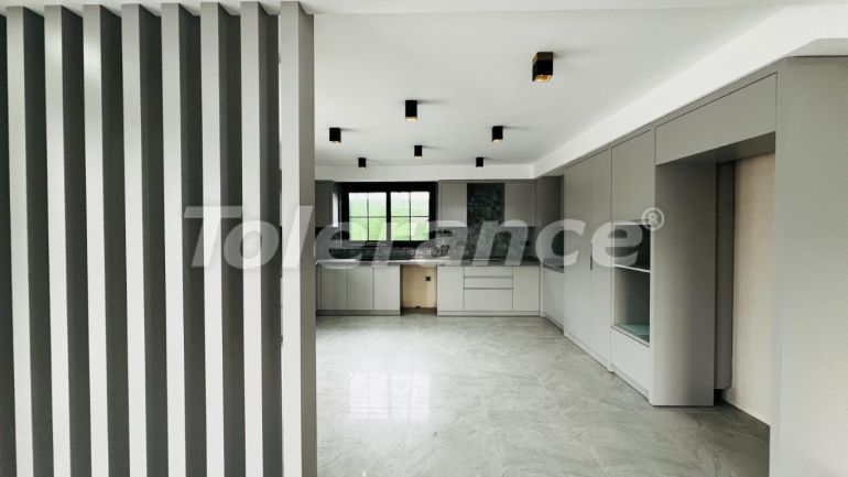 Вилла или дом в Куздере, Кемер с бассейном: купить недвижимость в Турции - 136613