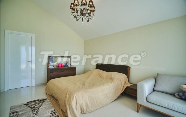 Вилла или дом в Кирения, Северный Кипр вид на море с бассейном: купить недвижимость в Турции - 105594