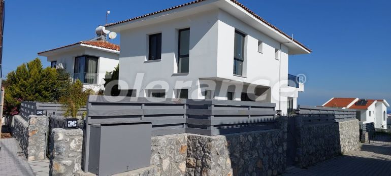 Вилла или дом от застройщика в Кирения, Северный Кипр с бассейном: купить недвижимость в Турции - 105814