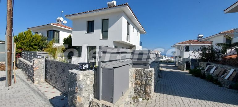 Вилла или дом от застройщика в Кирения, Северный Кипр с бассейном: купить недвижимость в Турции - 105815