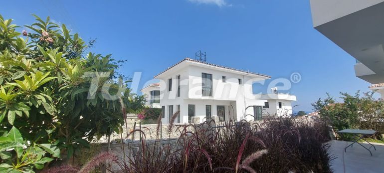 Вилла или дом от застройщика в Кирения, Северный Кипр с бассейном: купить недвижимость в Турции - 105836