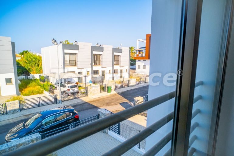 Вилла или дом в Кирения, Северный Кипр с бассейном: купить недвижимость в Турции - 106001