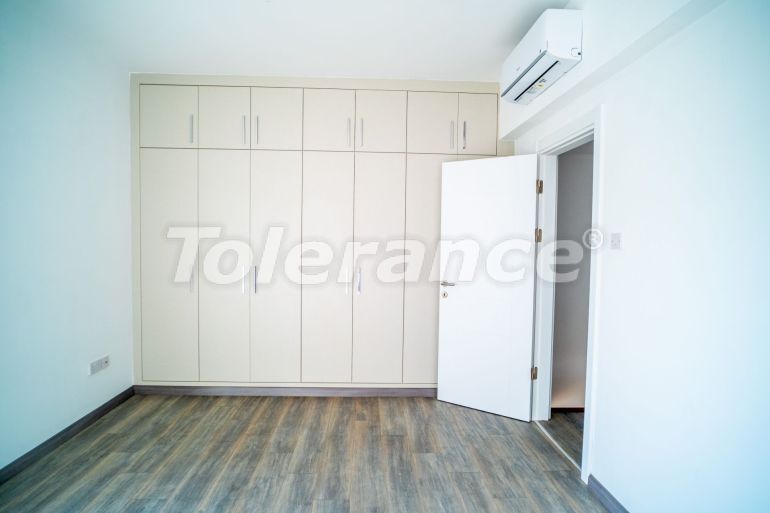 Вилла или дом в Кирения, Северный Кипр с бассейном: купить недвижимость в Турции - 106005