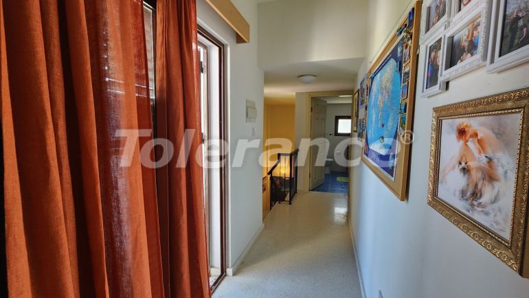 Вилла или дом в Кирения, Северный Кипр: купить недвижимость в Турции - 106459