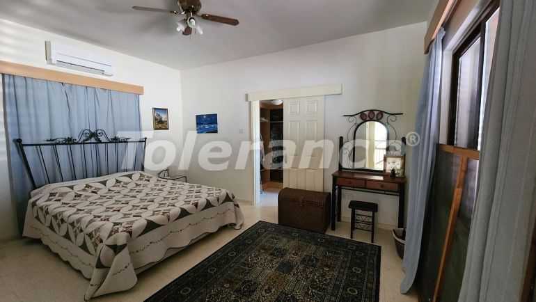 Вилла или дом в Кирения, Северный Кипр: купить недвижимость в Турции - 106464