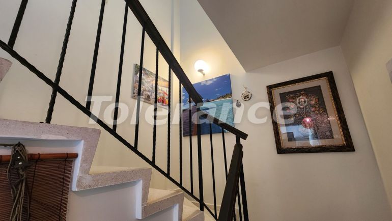 Вилла или дом в Кирения, Северный Кипр: купить недвижимость в Турции - 106471