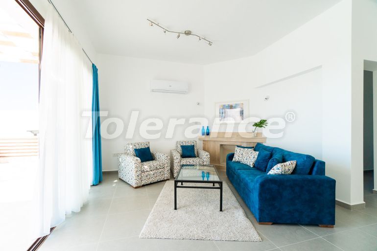 Вилла или дом в Кирения, Северный Кипр вид на море с бассейном: купить недвижимость в Турции - 107178