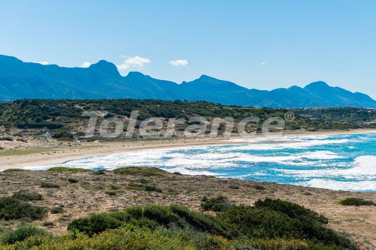 Вилла или дом в Кирения, Северный Кипр вид на море с бассейном: купить недвижимость в Турции - 107199