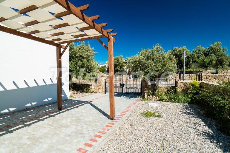 Вилла или дом в Кирения, Северный Кипр вид на море с бассейном: купить недвижимость в Турции - 107204