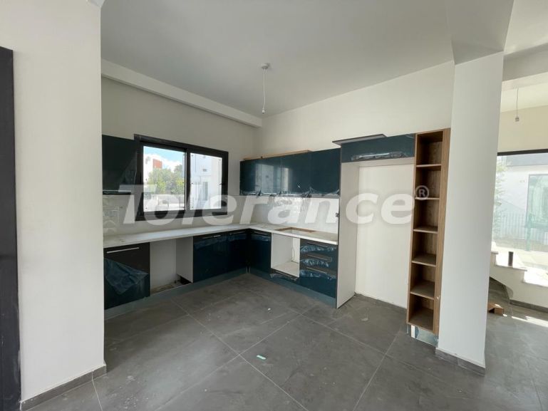 Вилла или дом в Кирения, Северный Кипр вид на море с бассейном: купить недвижимость в Турции - 110392