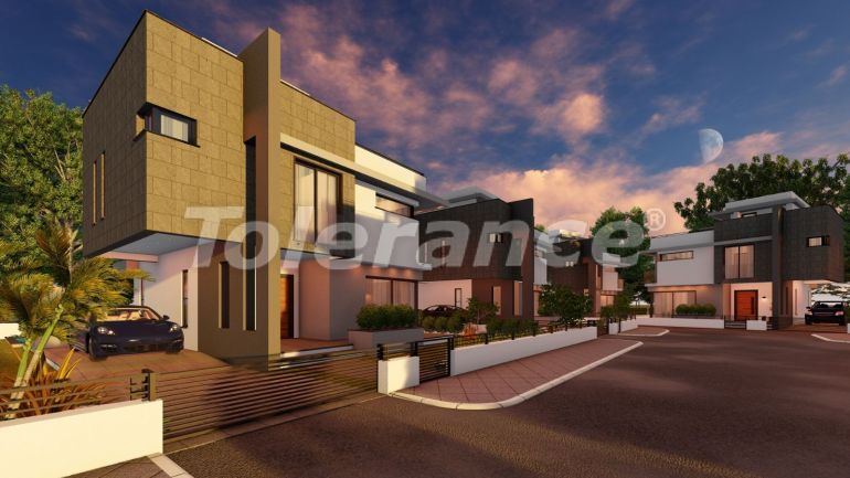 Вилла или дом в Кирения, Северный Кипр с бассейном: купить недвижимость в Турции - 112213