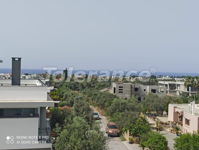 Вилла или дом в Кирения, Северный Кипр с бассейном: купить недвижимость в Турции - 112219