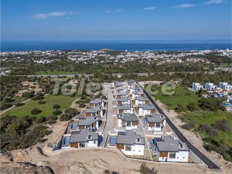 Вилла или дом от застройщика в Кирения, Северный Кипр с бассейном: купить недвижимость в Турции - 119342