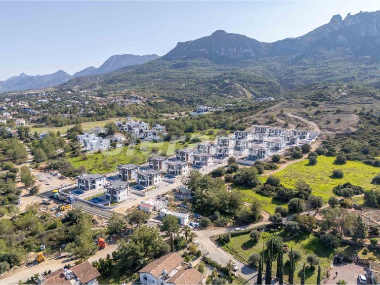 Вилла или дом от застройщика в Кирения, Северный Кипр с бассейном: купить недвижимость в Турции - 119345