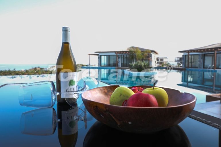 Вилла или дом от застройщика в Кирения, Северный Кипр вид на море с бассейном: купить недвижимость в Турции - 71843