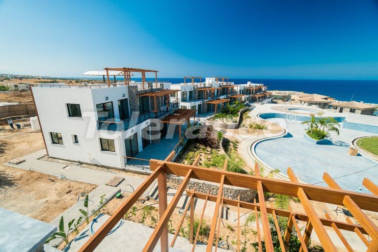 Вилла или дом от застройщика в Кирения, Северный Кипр вид на море с бассейном: купить недвижимость в Турции - 71861