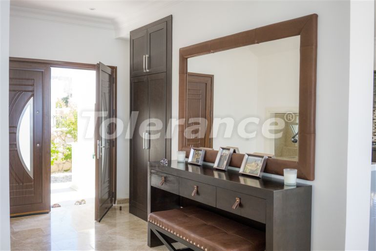 Вилла или дом от застройщика в Кирения, Северный Кипр вид на море с бассейном: купить недвижимость в Турции - 72193