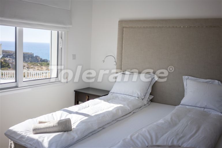 Вилла или дом от застройщика в Кирения, Северный Кипр вид на море с бассейном: купить недвижимость в Турции - 72208