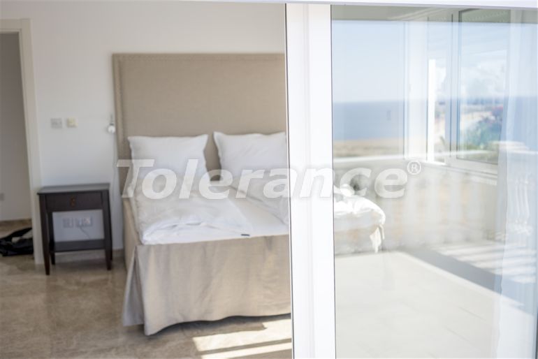 Вилла или дом от застройщика в Кирения, Северный Кипр вид на море с бассейном: купить недвижимость в Турции - 72212