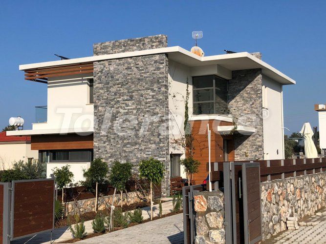Вилла или дом в Кирения, Северный Кипр: купить недвижимость в Турции - 72720