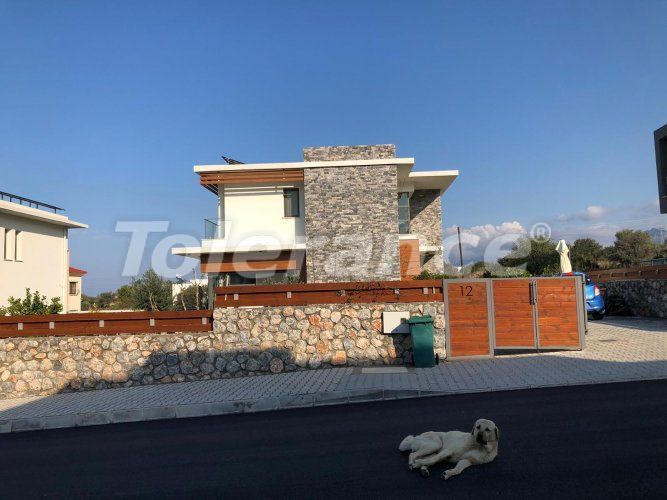 Вилла или дом в Кирения, Северный Кипр: купить недвижимость в Турции - 72721