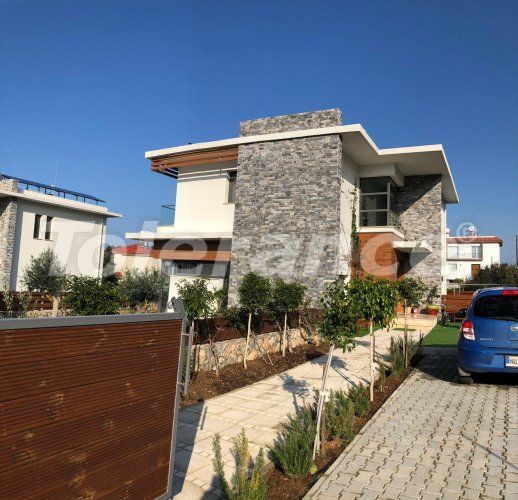 Вилла или дом в Кирения, Северный Кипр: купить недвижимость в Турции - 72724