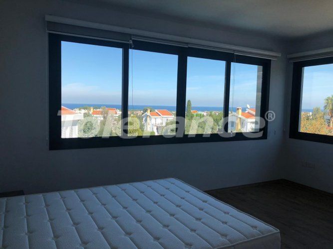 Вилла или дом в Кирения, Северный Кипр вид на море с бассейном: купить недвижимость в Турции - 72745