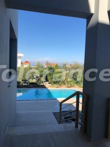 Вилла или дом в Кирения, Северный Кипр вид на море с бассейном: купить недвижимость в Турции - 72748