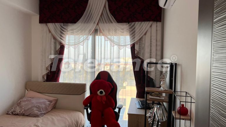 Вилла или дом в Кирения, Северный Кипр вид на море: купить недвижимость в Турции - 73205