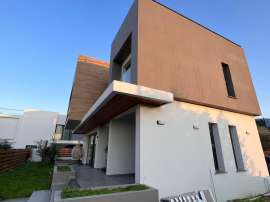 Вилла или дом в Кирения, Северный Кипр: купить недвижимость в Турции - 73215