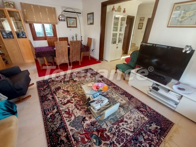 Вилла или дом в Кирения, Северный Кипр с бассейном: купить недвижимость в Турции - 73428