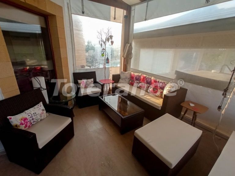 Вилла или дом в Кирения, Северный Кипр с бассейном: купить недвижимость в Турции - 73429