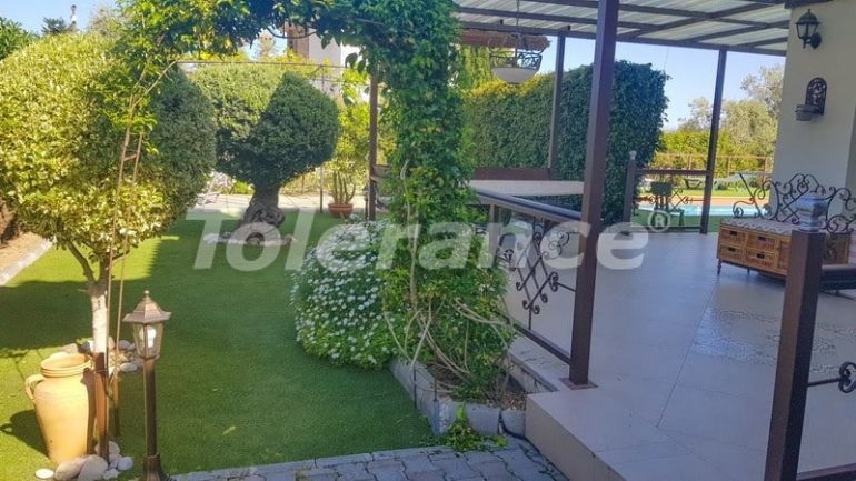 Вилла или дом в Кирения, Северный Кипр: купить недвижимость в Турции - 73453