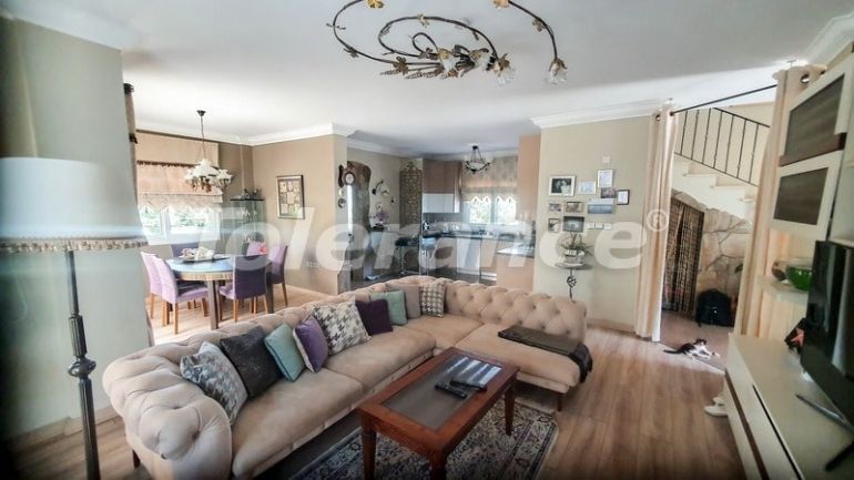 Вилла или дом в Кирения, Северный Кипр: купить недвижимость в Турции - 73458