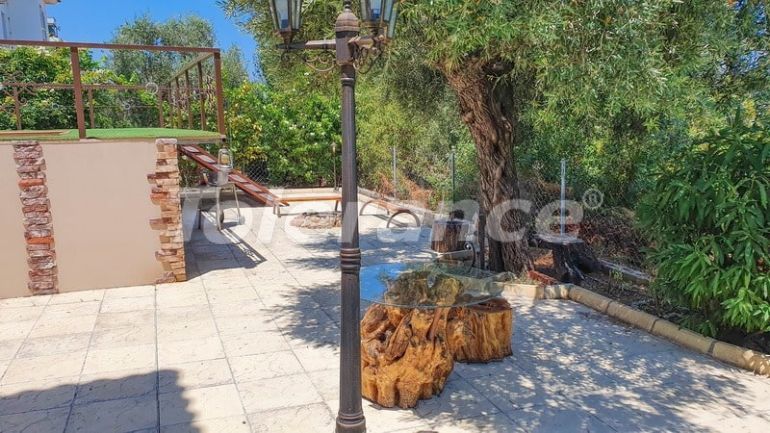 Вилла или дом в Кирения, Северный Кипр: купить недвижимость в Турции - 73474