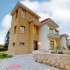 Вилла или дом в Кирения, Северный Кипр с бассейном: купить недвижимость в Турции - 73510