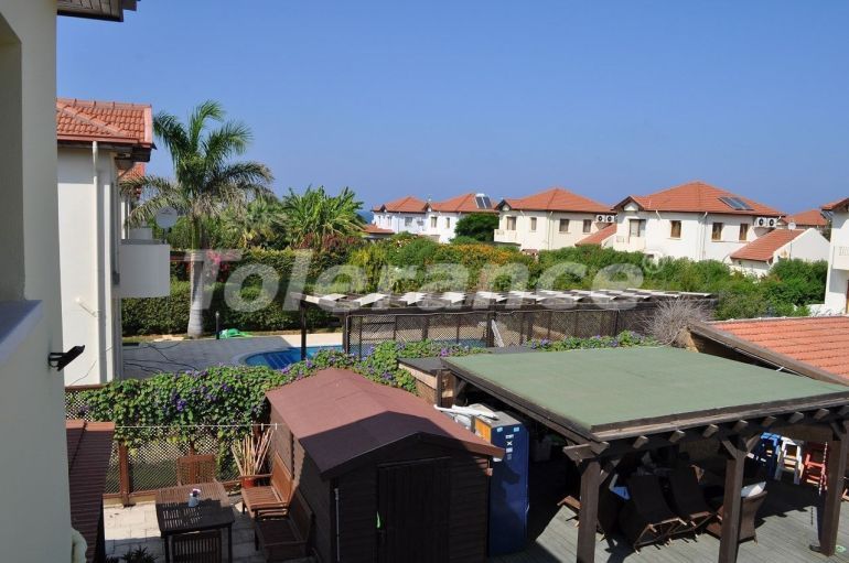 Вилла или дом в Кирения, Северный Кипр с бассейном: купить недвижимость в Турции - 73910